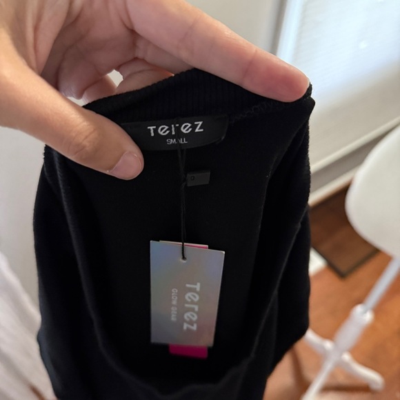 Terez Glow Reflective Swestshirt | Size Small - Picture 9 of 9